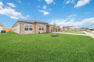 Building Photo - 7207 Sunbreeze Ln