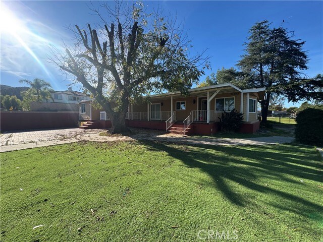 Foto del edificio - 33065 Penrose St