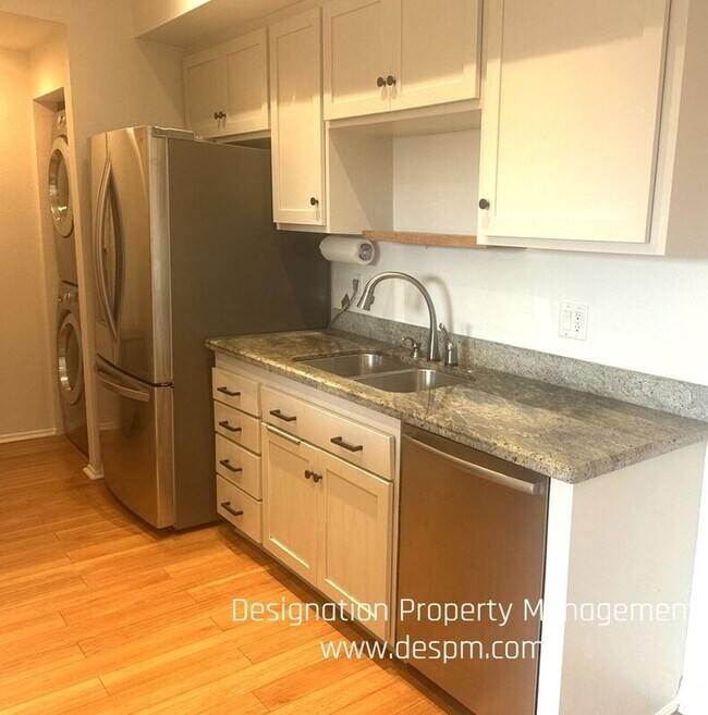 Foto del edificio - 156 S Oak Knoll Ave
