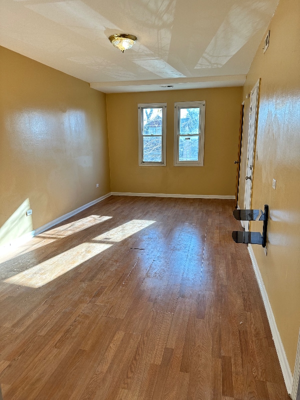 Building Photo - 2020 W 69th Pl