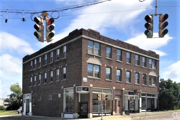 Building Photo - 1003 E Fayette St