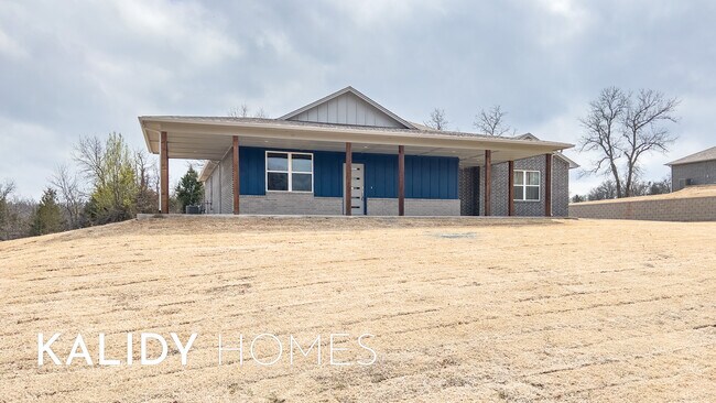 Foto del edificio - 17636 Salma Rd