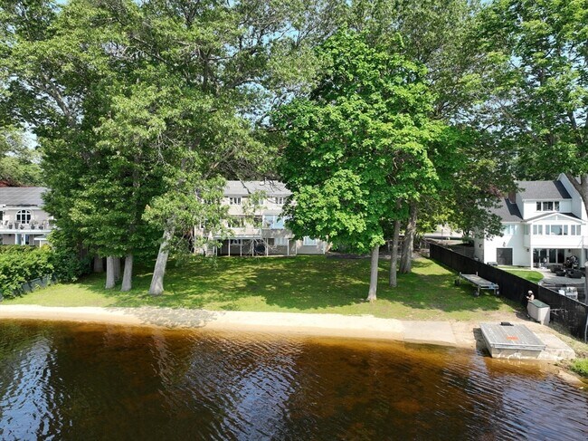 Foto del edificio - 12 Williams St
