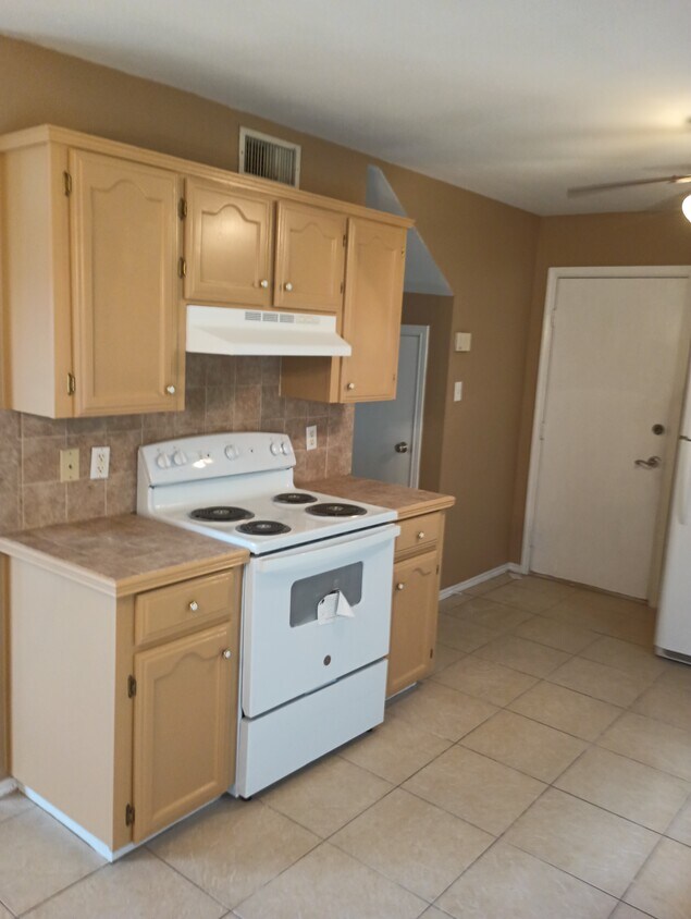 128 Victory Cir, San Benito, TX 78586 House Rental in San Benito, TX