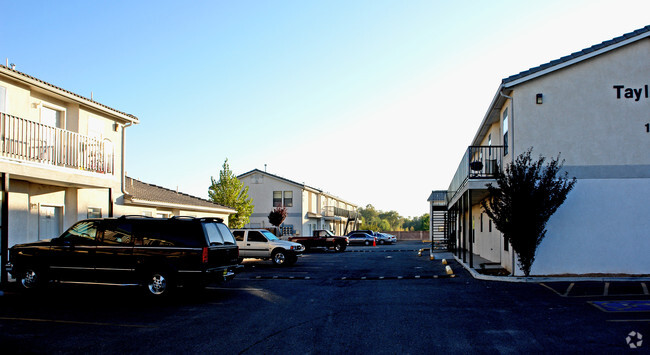 Taylor Ridge - Taylor Ridge Apartments