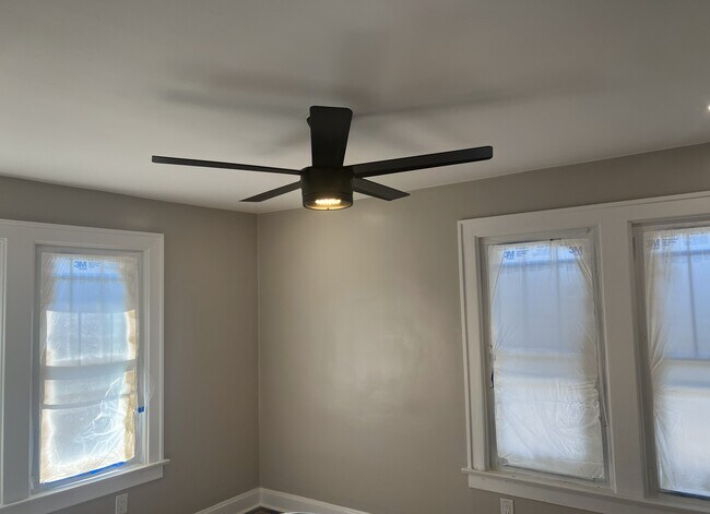 Building Photo - 1234 S Champion Ave