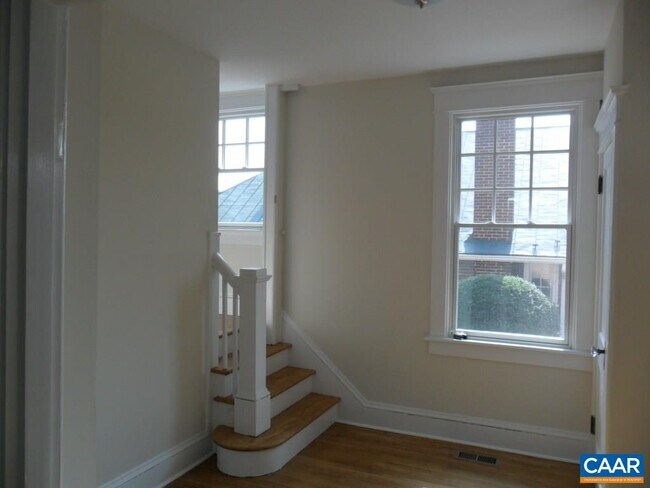 Foto del edificio - 1411 Gordon Ave