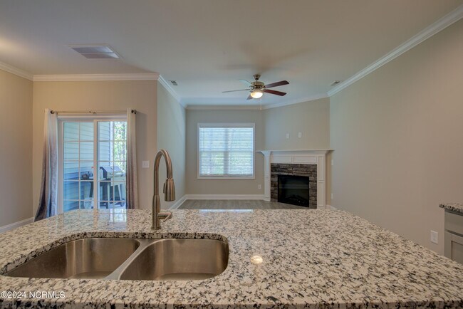 Building Photo - 513 Stone Crab Ln