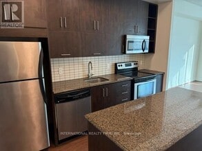 Building Photo - 112 George St