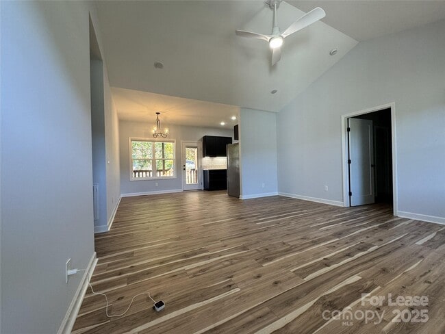 Building Photo - 1371 Legion Club Rd