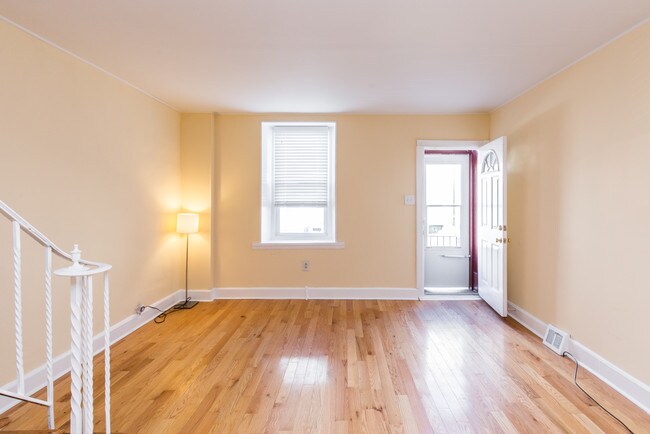Building Photo - 143 East St
