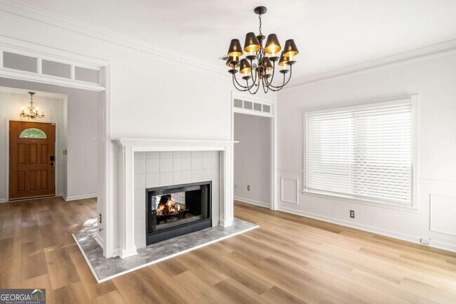 Foto del edificio - 529 Eastland Dr