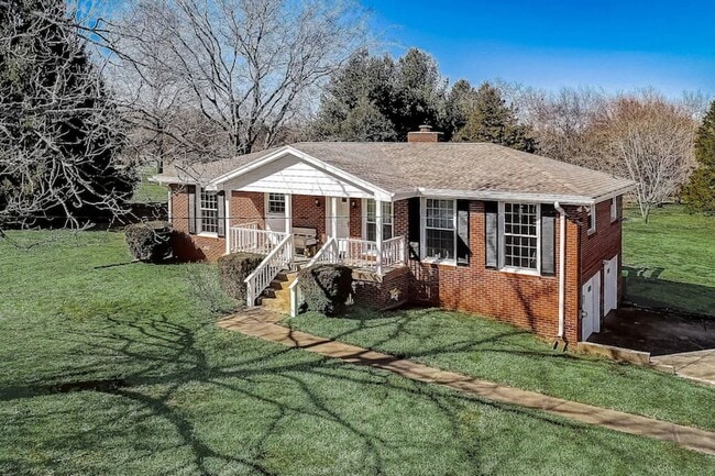 Photo - 1511 Stewarts Ferry Pike House