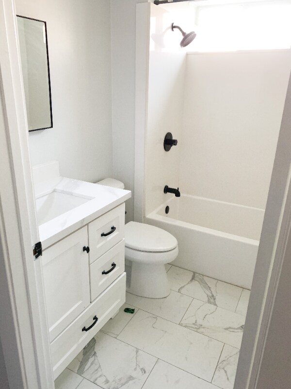 Foto del edificio - 681 N Valley Dr