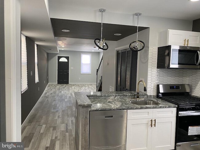 Building Photo - 1447 Montpelier St