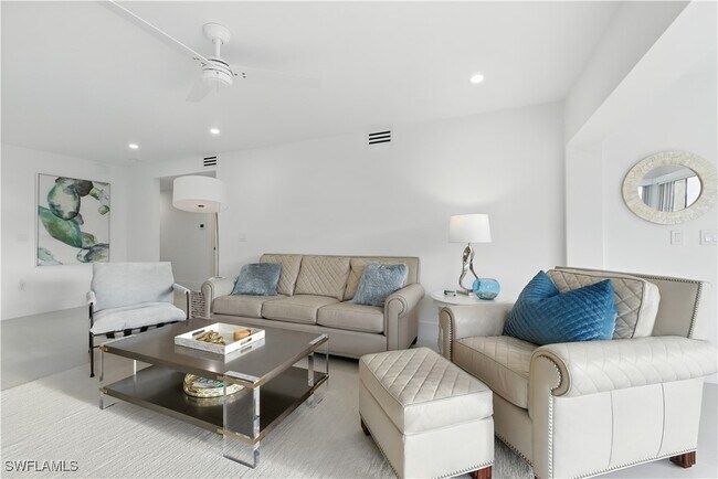 Foto del edificio - 3070 Gulf Shore Blvd N