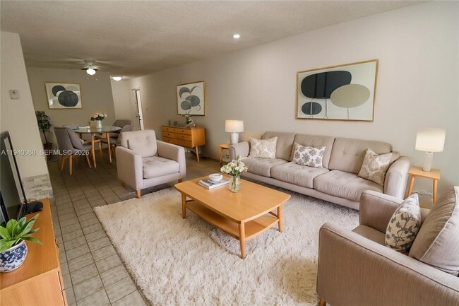 Foto del edificio - 1348 SW 2nd St