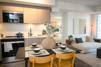 Building Photo - Story of Midtown