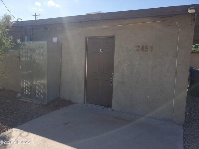Foto del edificio - 3451 N Flowing Wells Rd