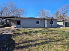 Building Photo - 119 St Leo Dr