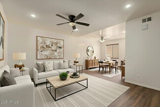 Building Photo - 936 N Revere