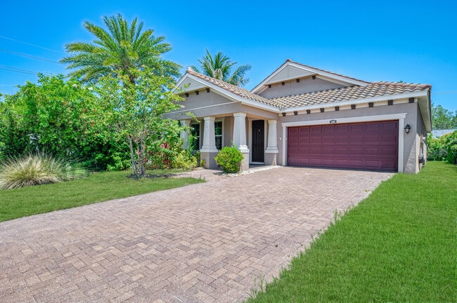 Foto del edificio - 4400 Conchfish Ln