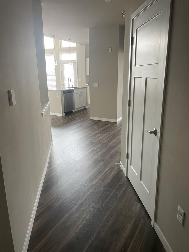 Building Photo - 4708 Creekwood Ln