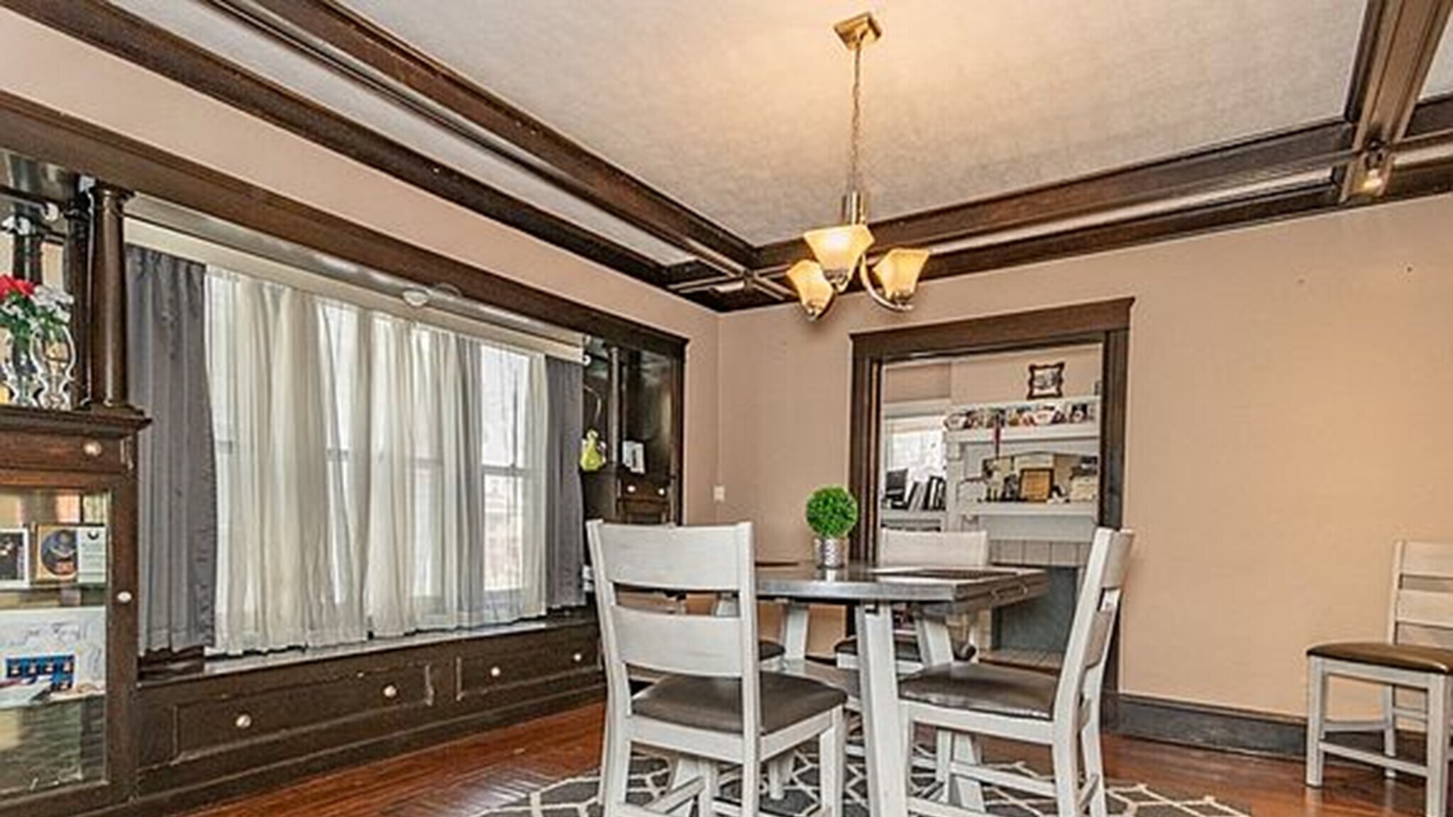 1485 E 106th St Cleveland, OH 44106 – photo 3