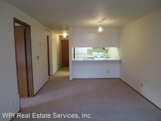 Building Photo - 2 br, 2 bath Apartment - 8820 Stone Ave N