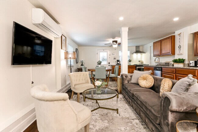 Foto del edificio - 8235 Pritchard Pl