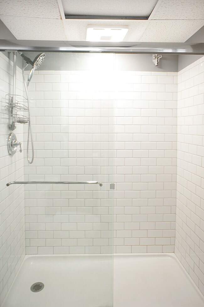 Foto del edificio - 230 E 9th St