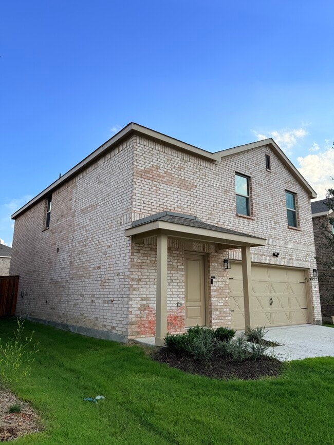 Building Photo - 241 Adelina Dr