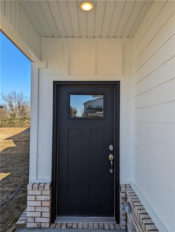 Building Photo - 1606 SW Casuarina Dr