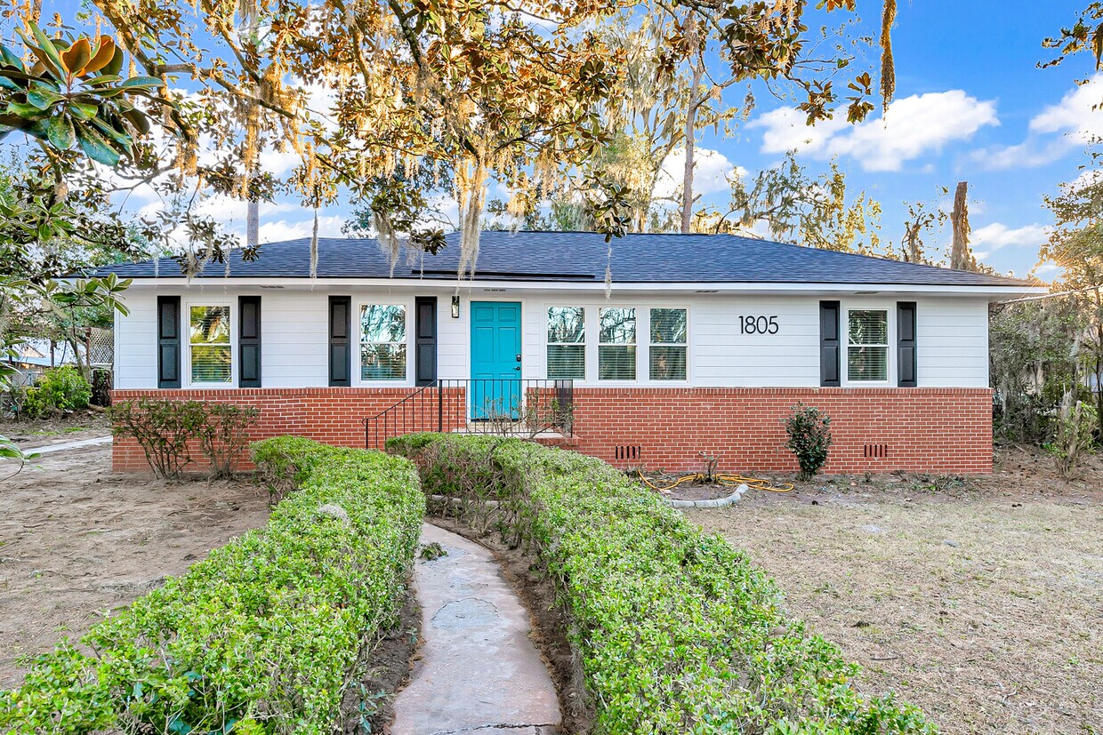 Foto principal - 1805 E 62nd St