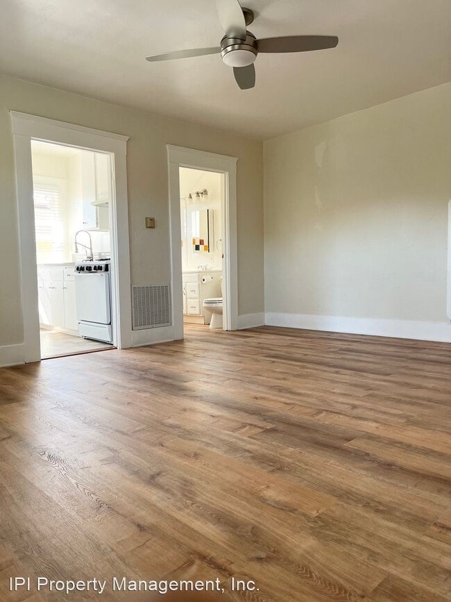 Building Photo - Studio, 1 bath House - 3234 3rd Ave. #A