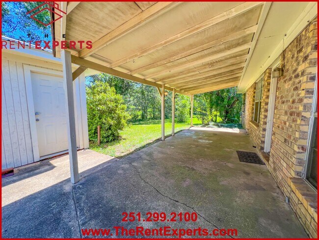 Building Photo - 456 Scott Dr