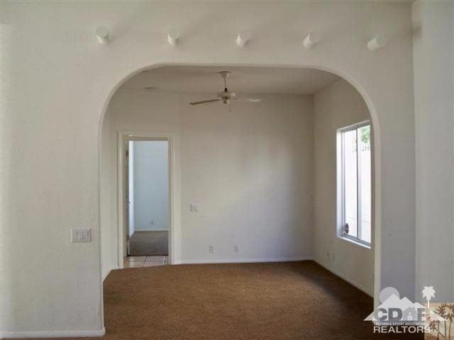 Building Photo - 10301 Palm Dr