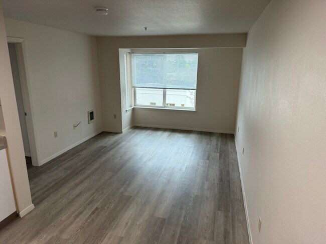 Living - Rose City Center Apartments - 55 and Over