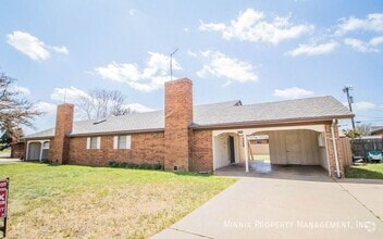 Building Photo - 1009 Garland