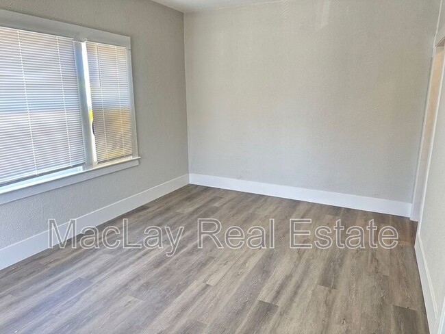 Foto del edificio - 2032 W Adams St