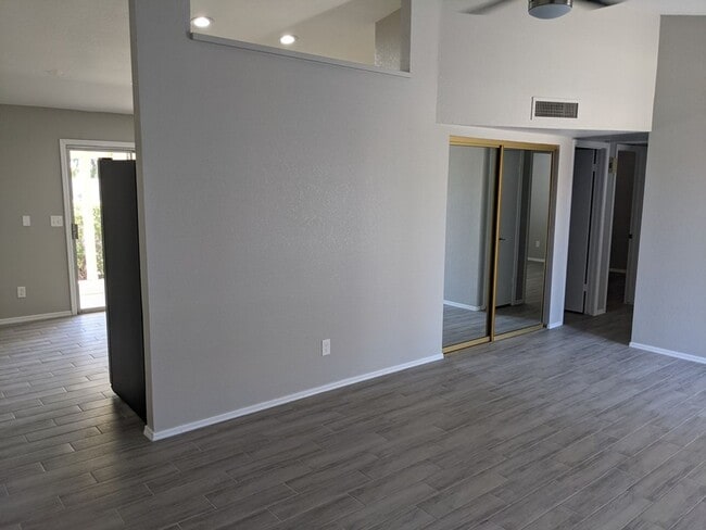 Photo - 7231 W Sierra St House