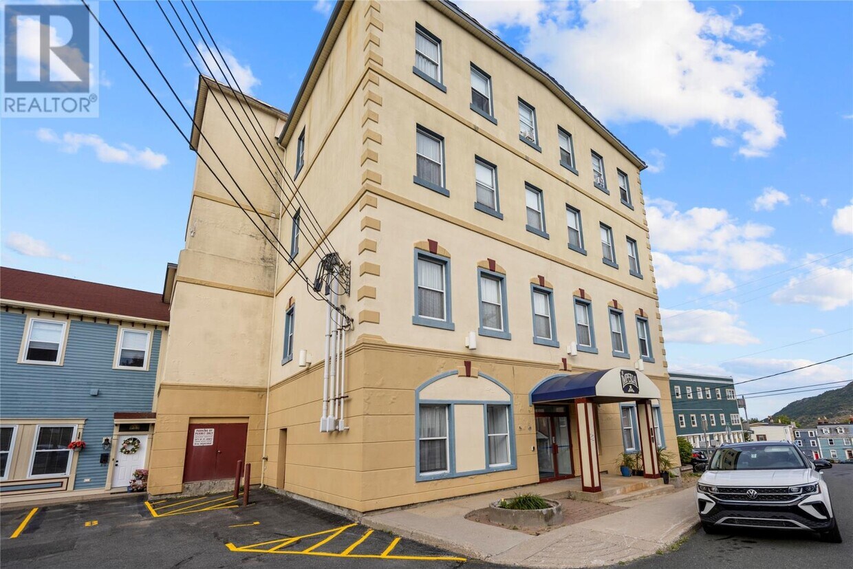 Primary Photo - 22 Flavin St