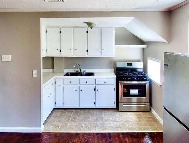 Foto del edificio - 2 bedroom in Fall River MA 02721
