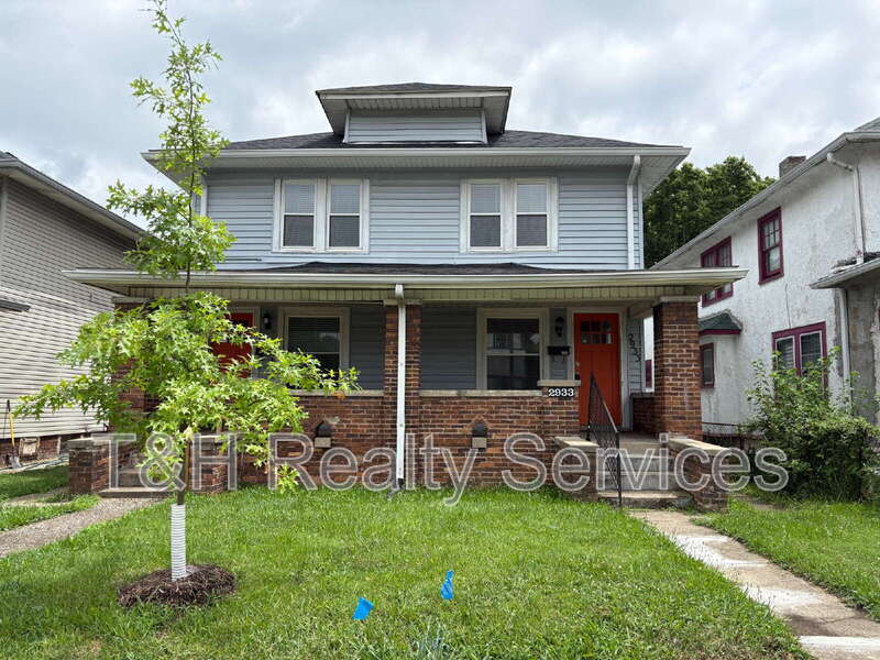 Primary Photo - 2933 Ruckle St