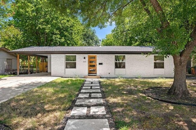 Foto del edificio - 1606 Sweetbriar Ave