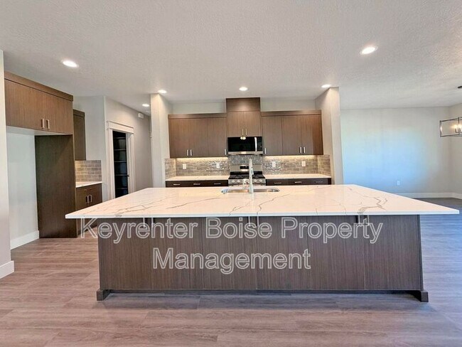 Foto del edificio - 4400 E Wedge St