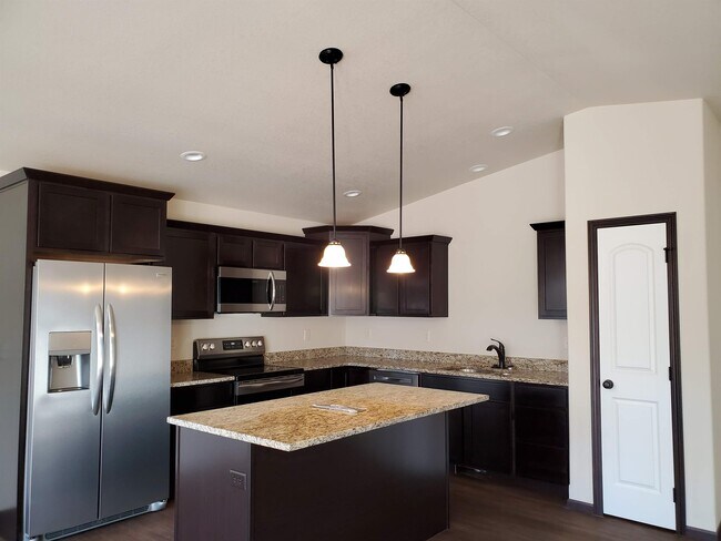 Foto del edificio - 582 Westwind Rd