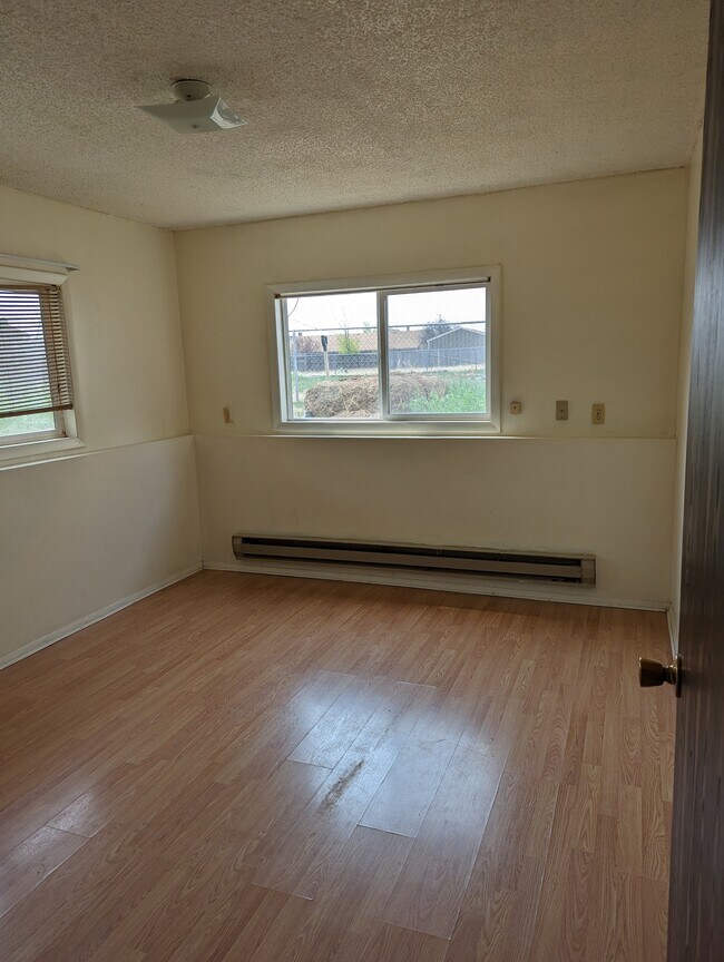 Foto del edificio - 1672 W Wyoming Ave