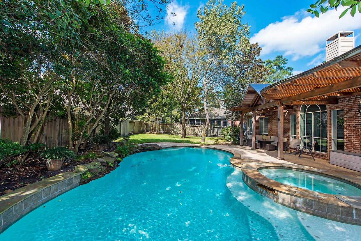 Foto principal - 11 Crested Point Pl