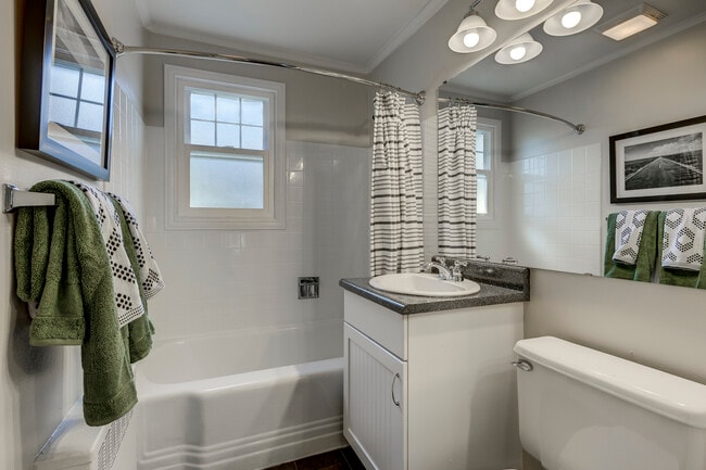 Classic Bath - Shorewood